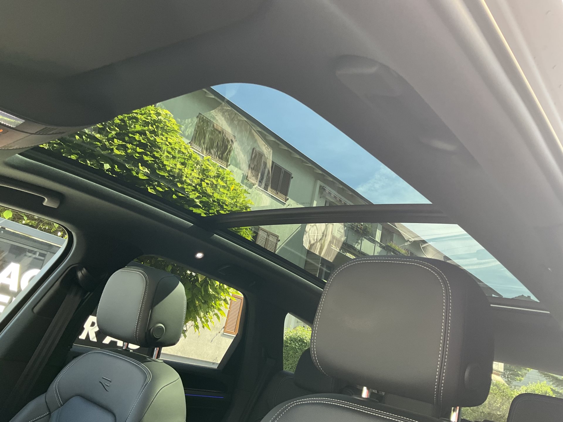 VW Touareg 3.0 TSI eHYBRID 462 PS 4MOTION R *** SILIZIUMGRAU MATT & 5 JAHRE VW WERSGARANTIE ***-image-8