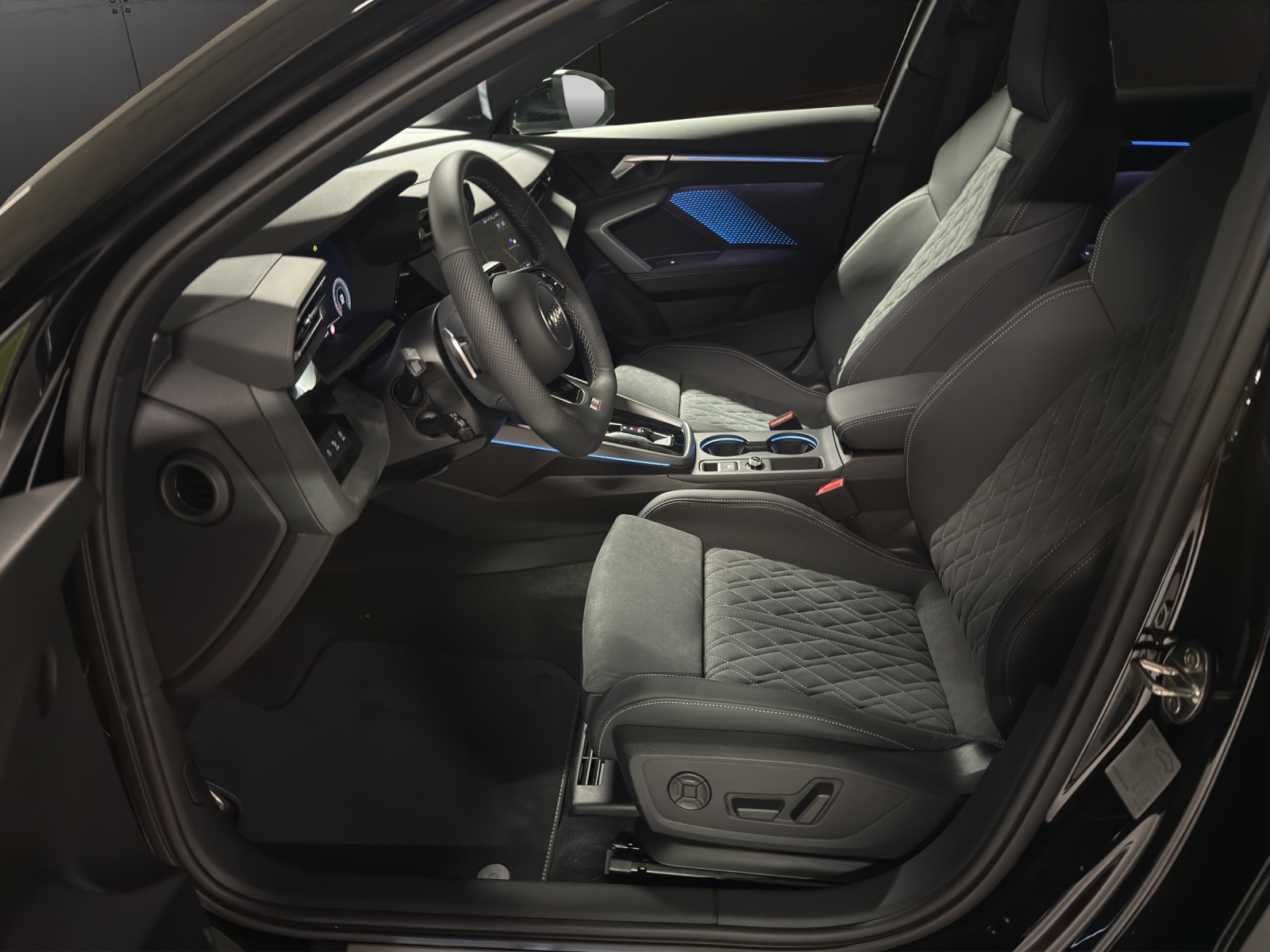AUDI A3 allstreet TFSI 110 kW Attraction S tronic-image-7