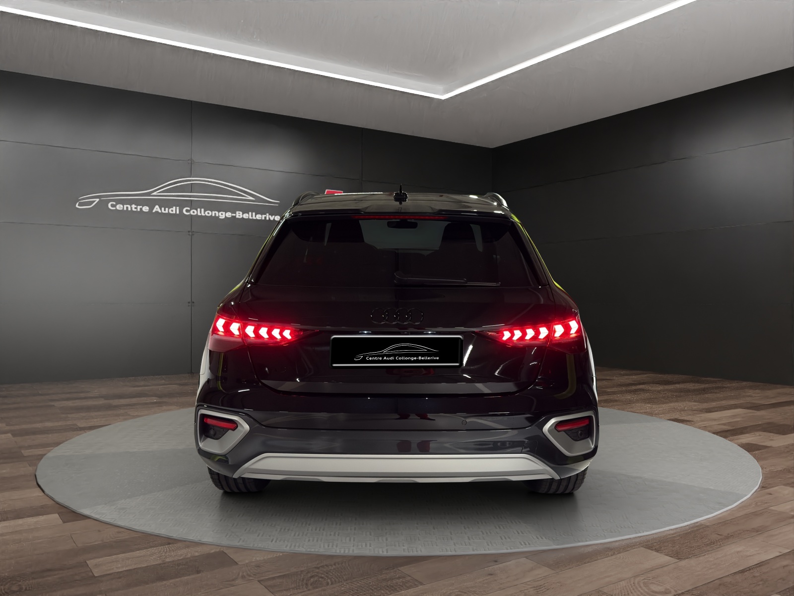 AUDI A3 allstreet TFSI 110 kW Attraction S tronic-image-4