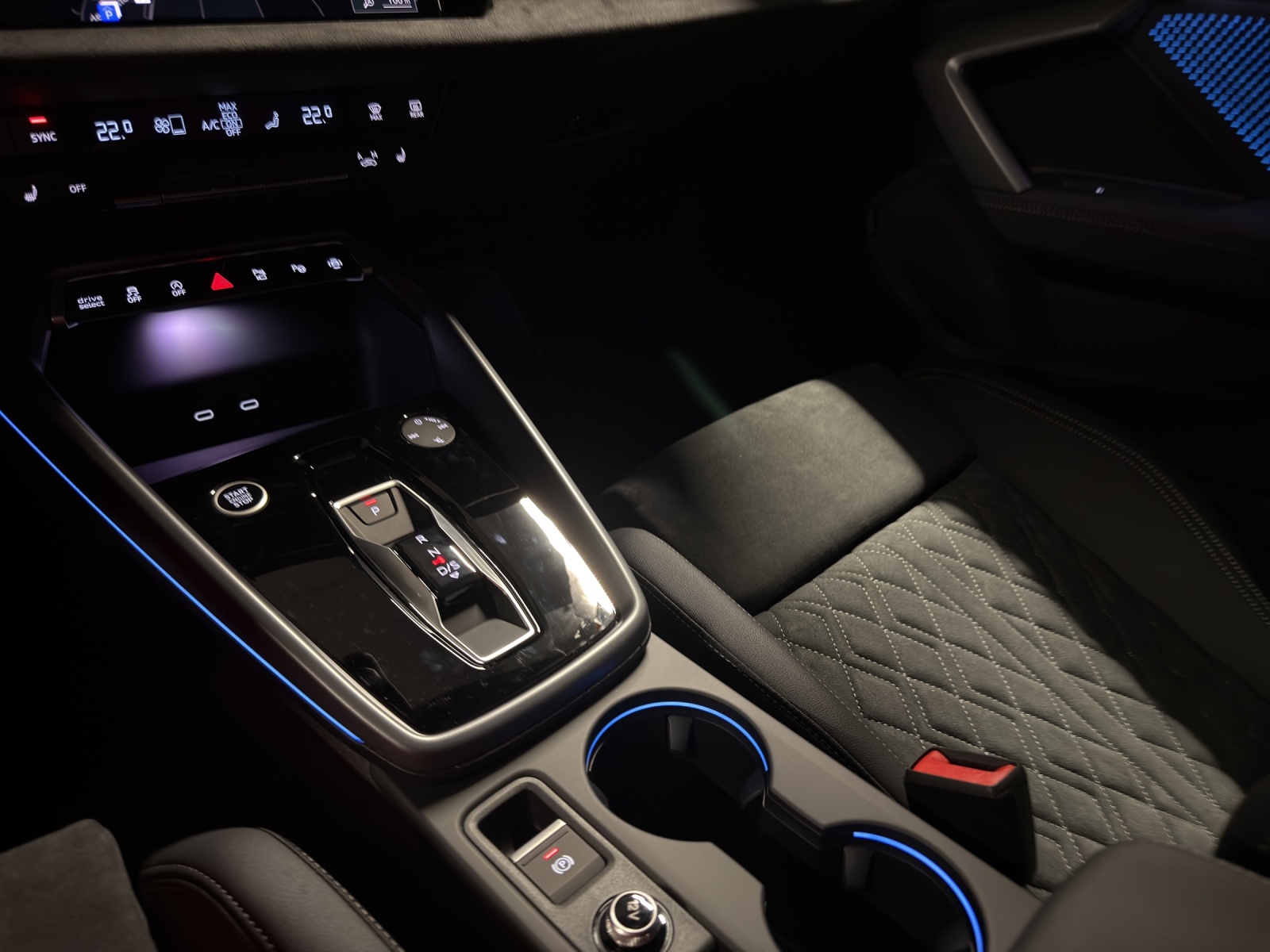 AUDI A3 allstreet TFSI 110 kW Attraction S tronic-image-12