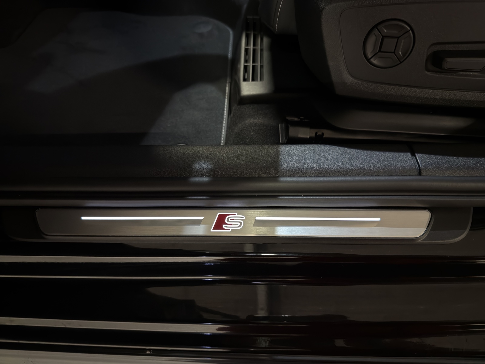 AUDI A3 allstreet TFSI 110 kW Attraction S tronic-image-21