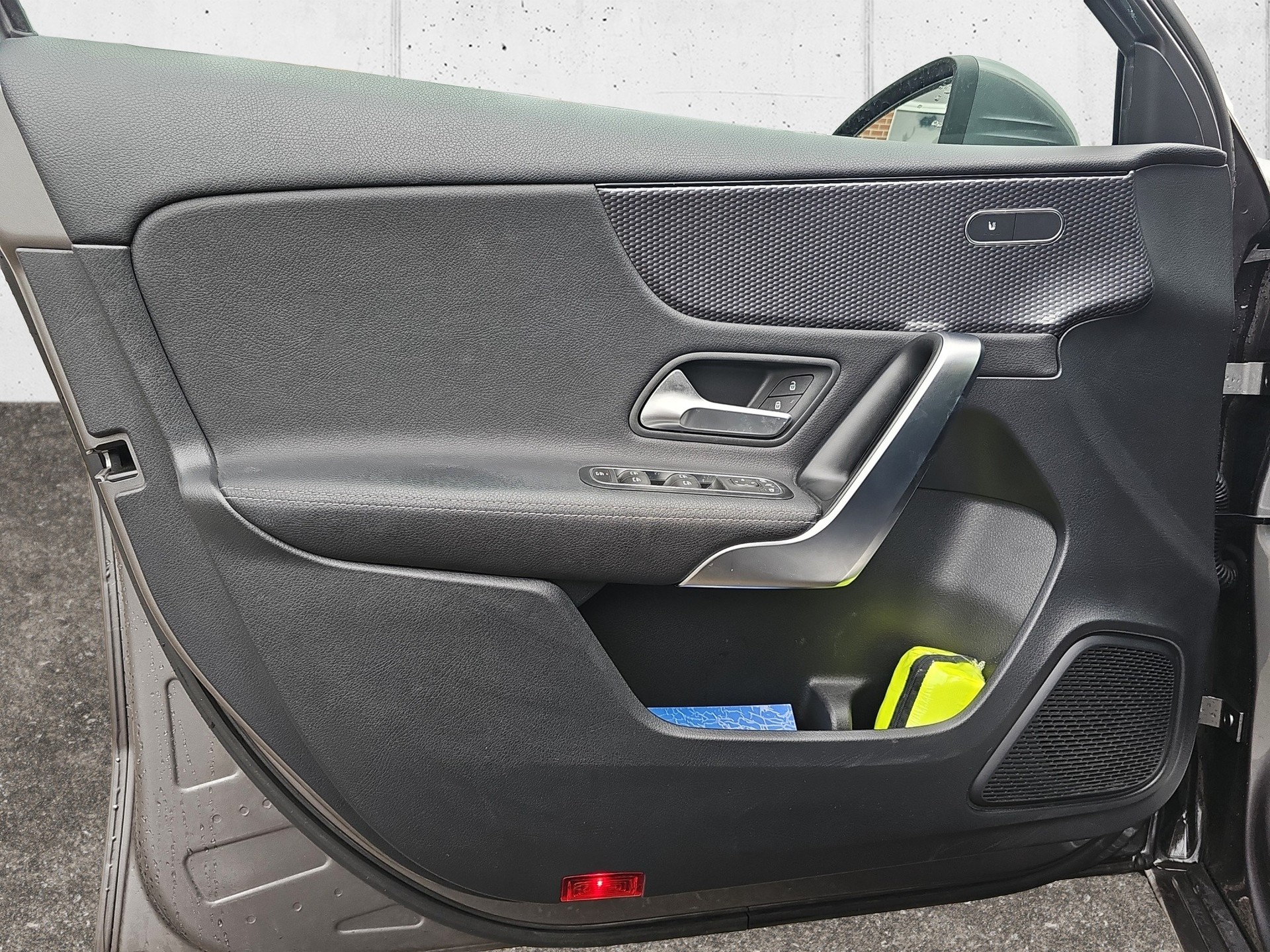MERCEDES-BENZ A 180 d Progressive-image-24