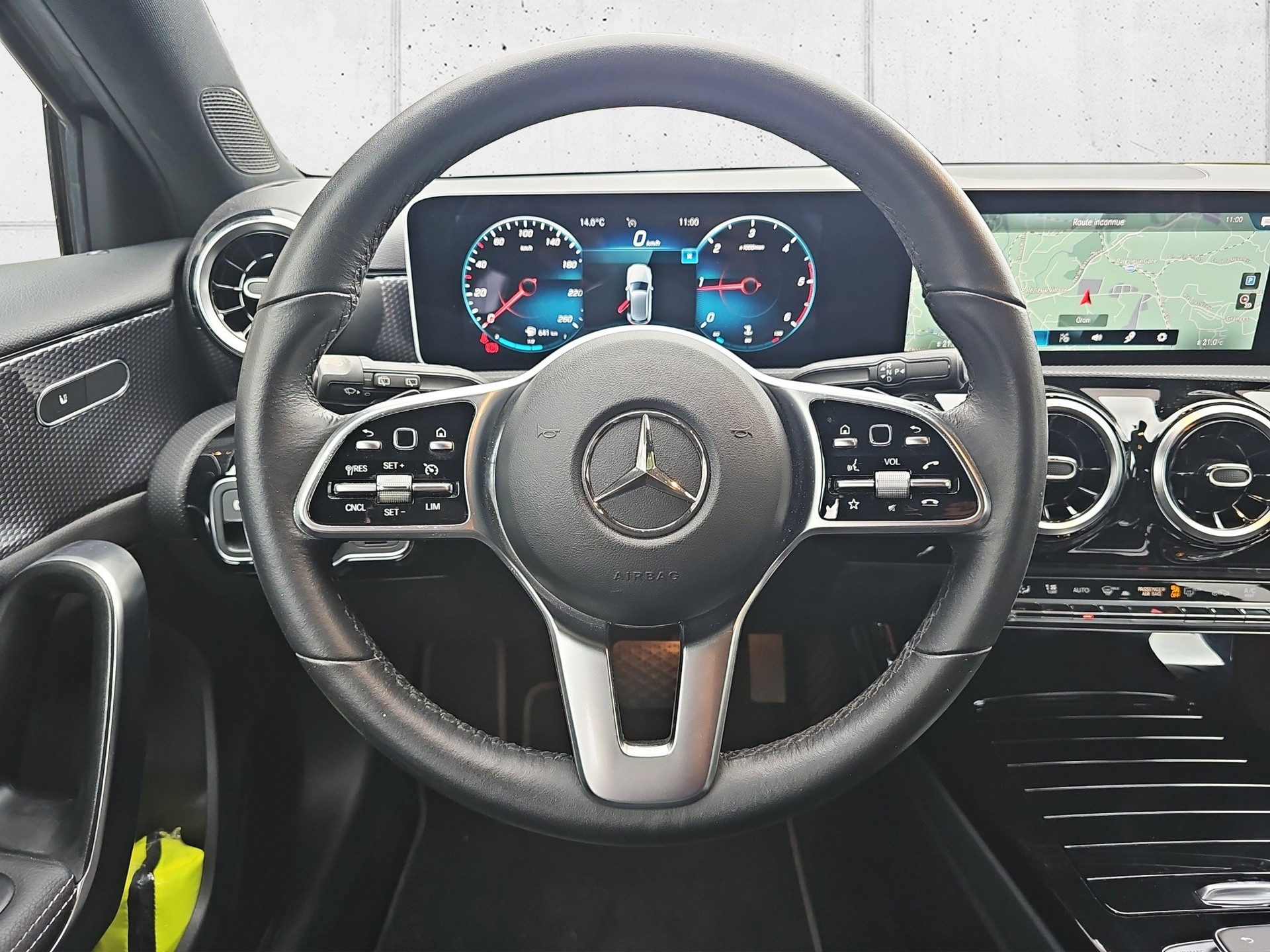MERCEDES-BENZ A 180 d Progressive-image-13