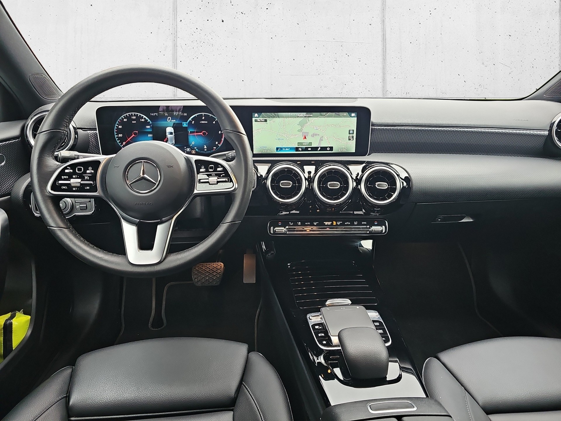 MERCEDES-BENZ A 180 d Progressive-image-12