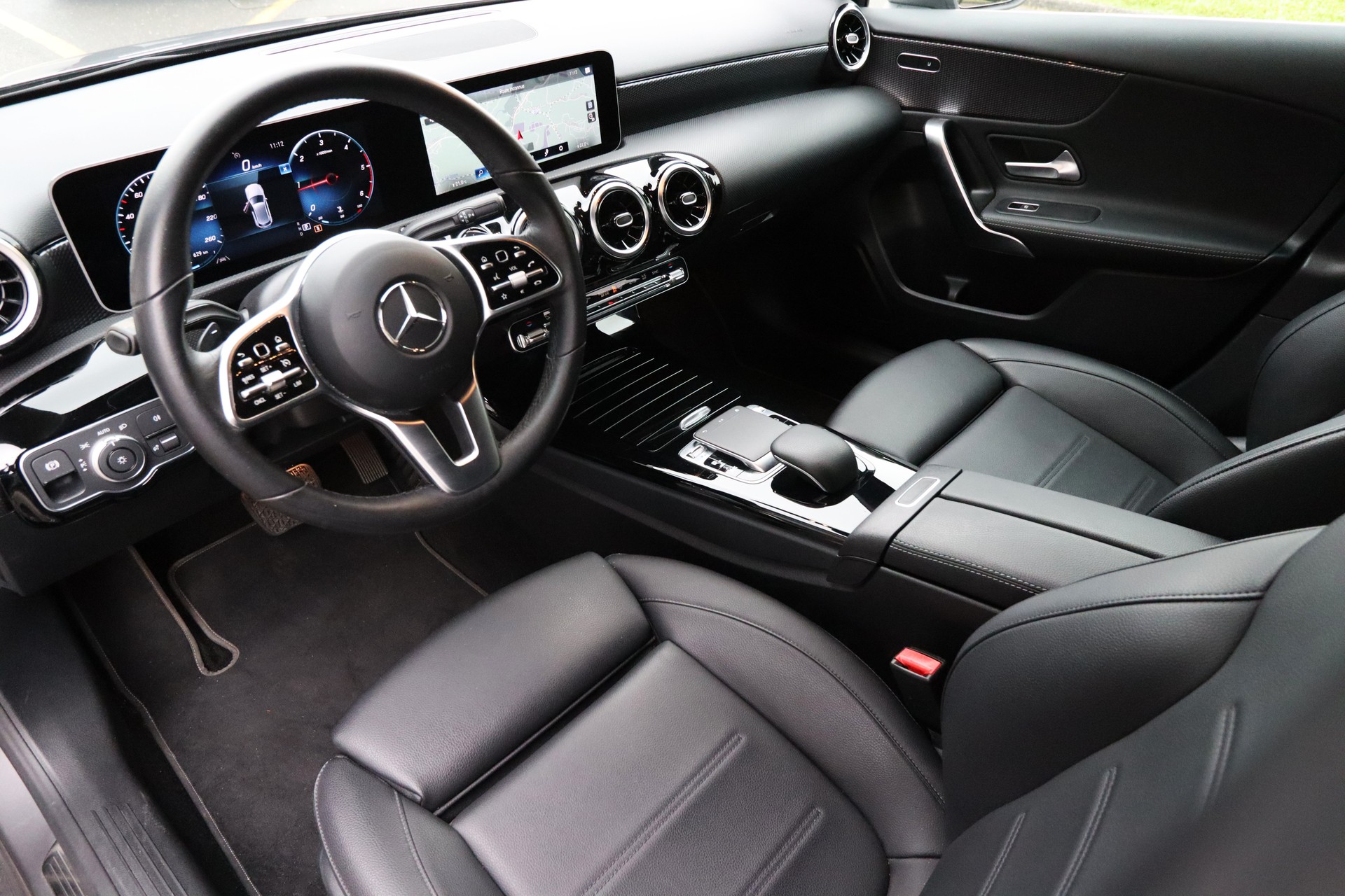 MERCEDES-BENZ A 180 d Progressive-image-11