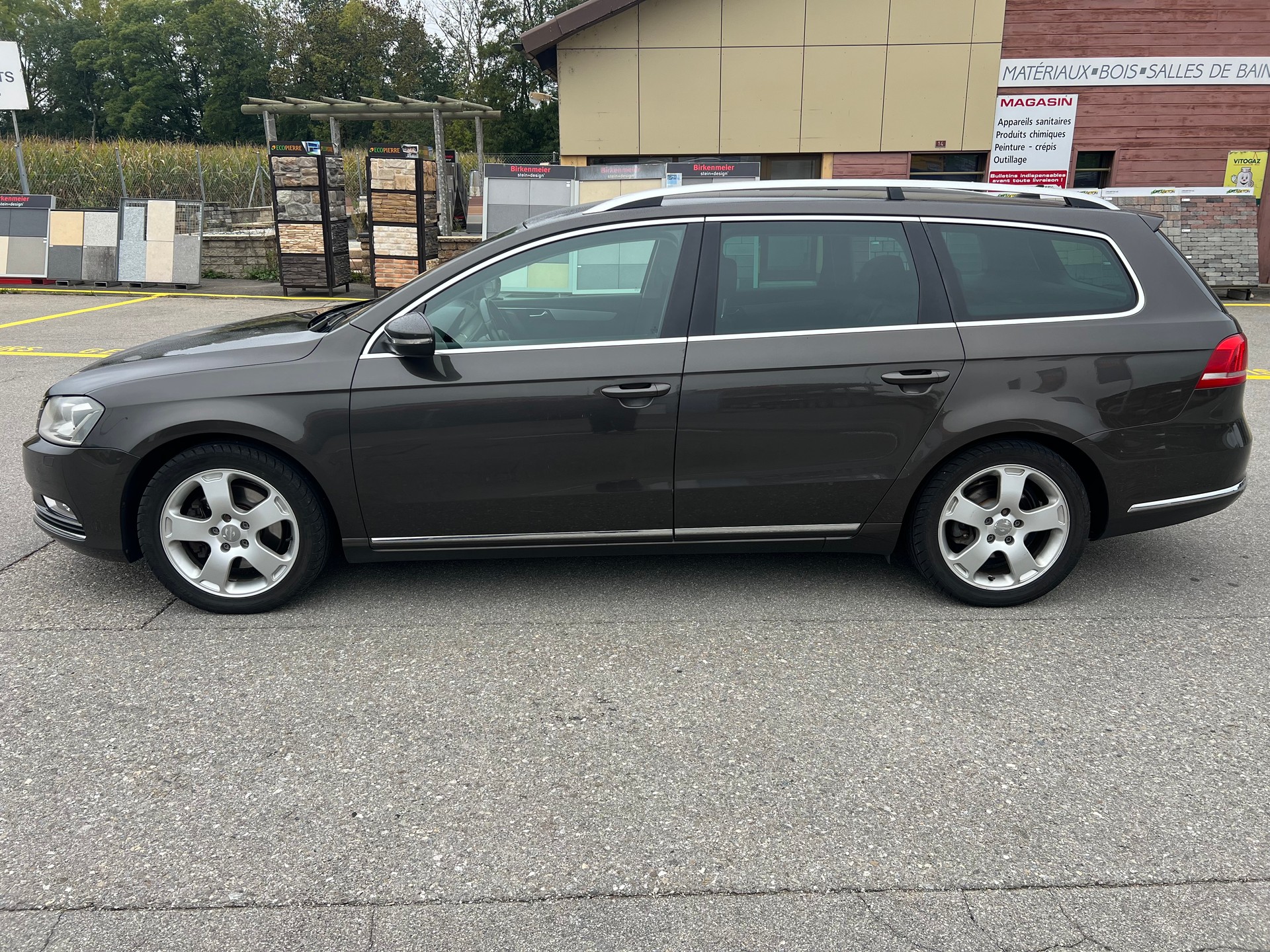 VW Passat Variant 2.0 TDI BMT Highline 4M-image-6