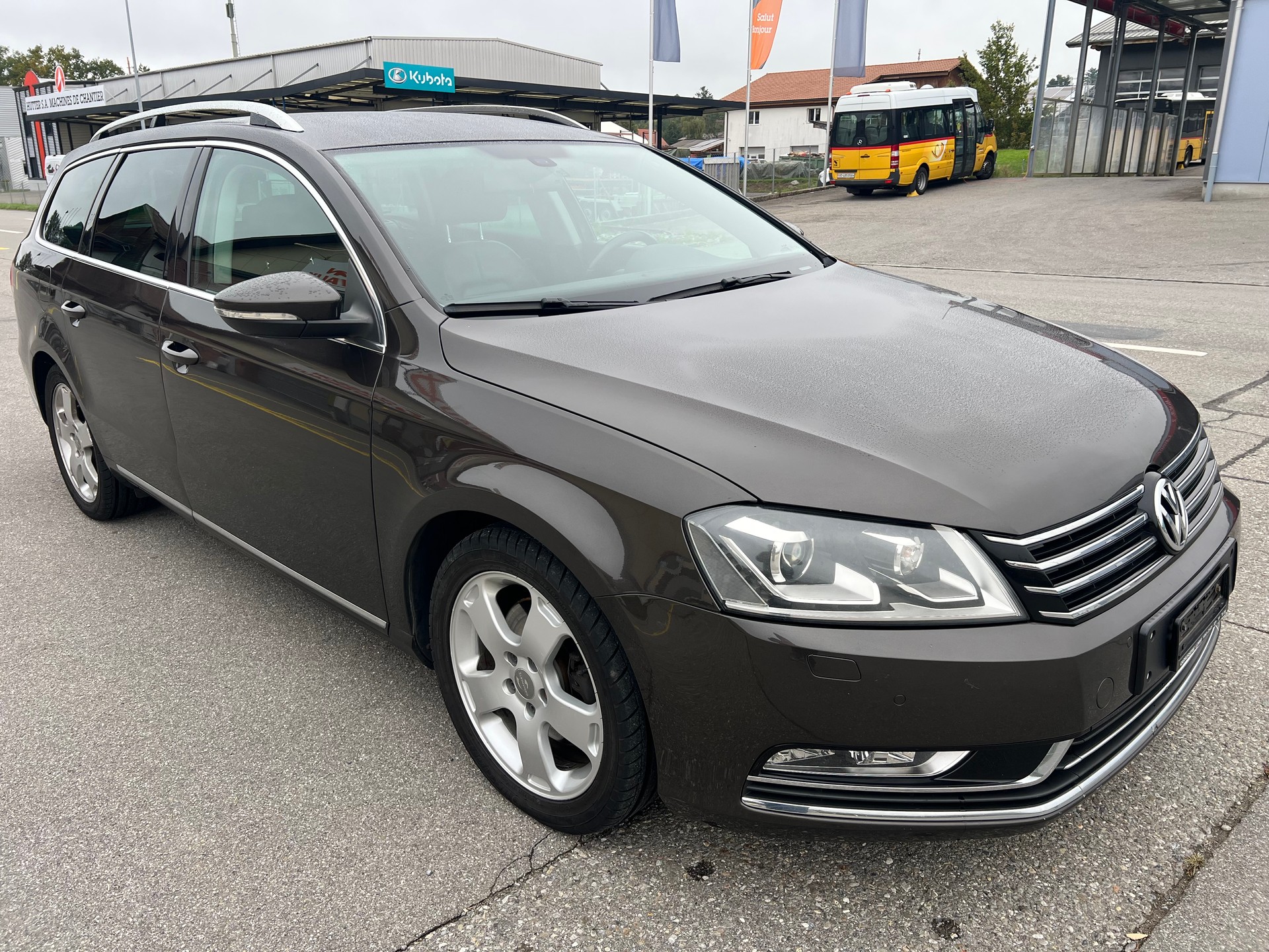VW Passat Variant 2.0 TDI BMT Highline 4M-image-2