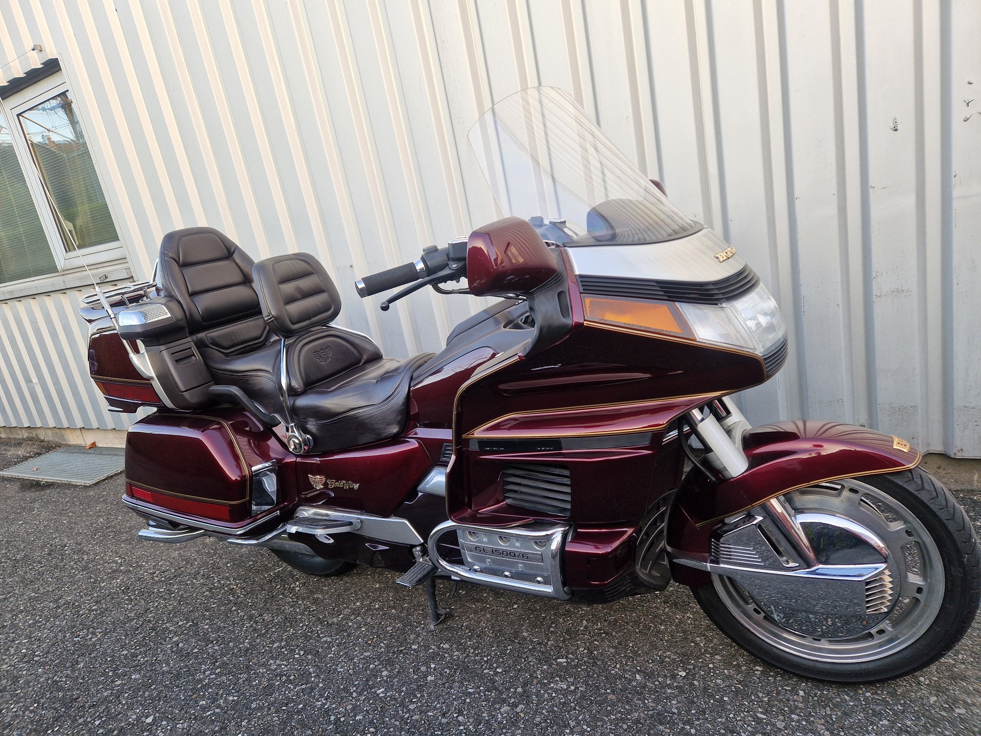HONDA GL 1500 Goldwing Veteranenfahrzeug-showroom-element-1