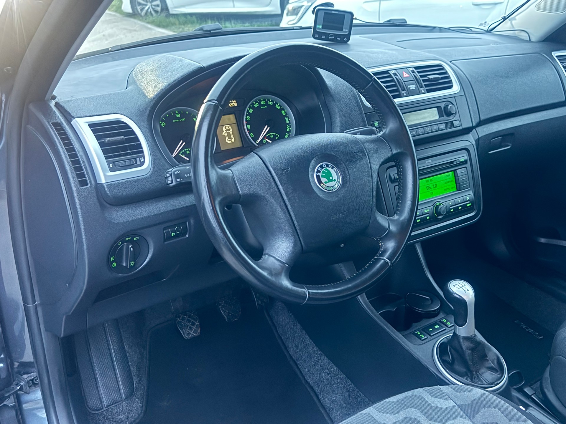 SKODA Fabia 1.4 TDI GreenLine-image-6