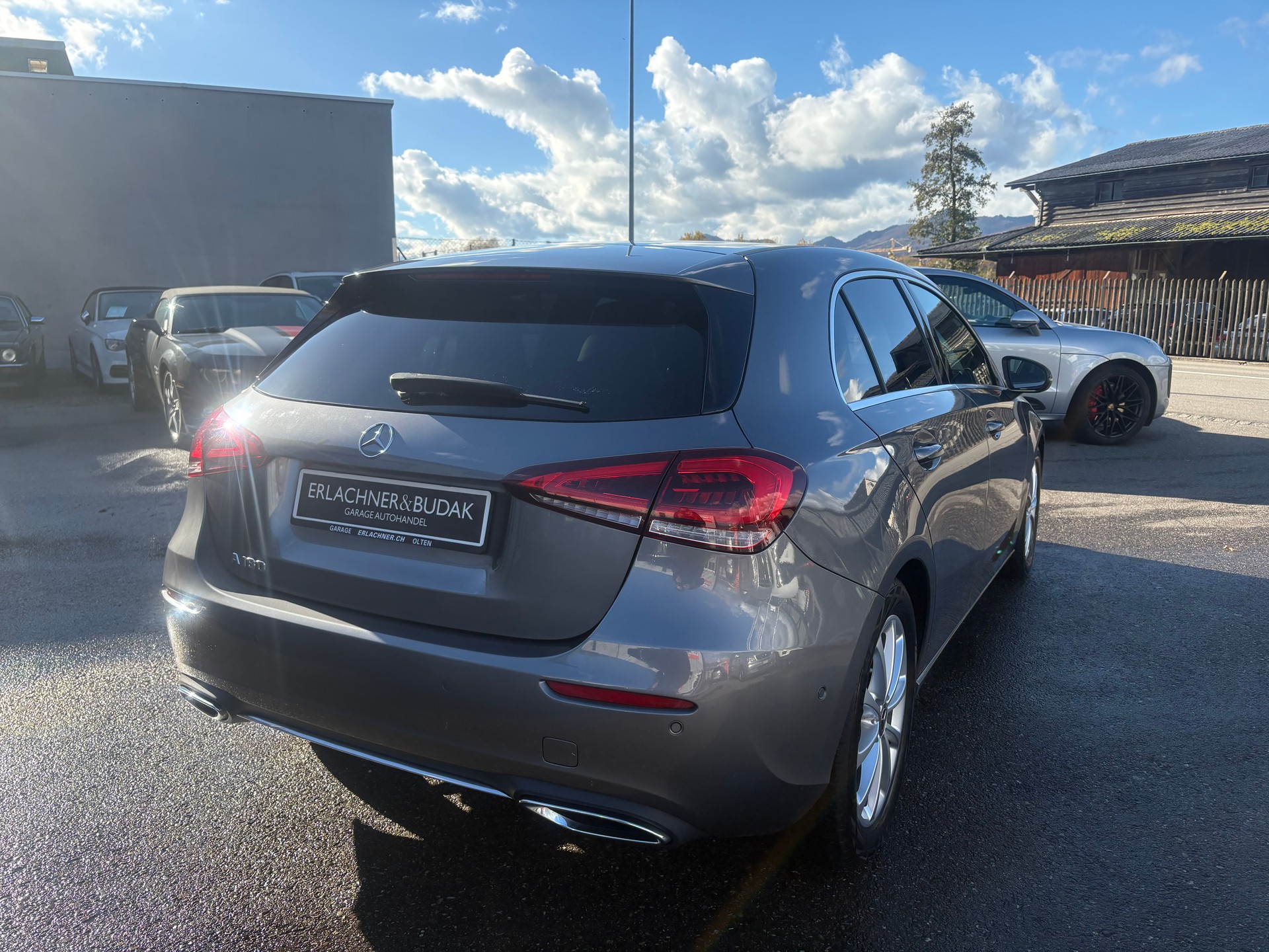 MERCEDES-BENZ A 180 Progressive 7G-DCT-image-3