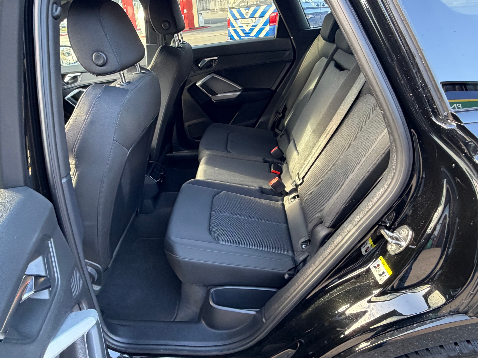 AUDI Q3 35 TFSI S line Attraction S-tronic-image-9