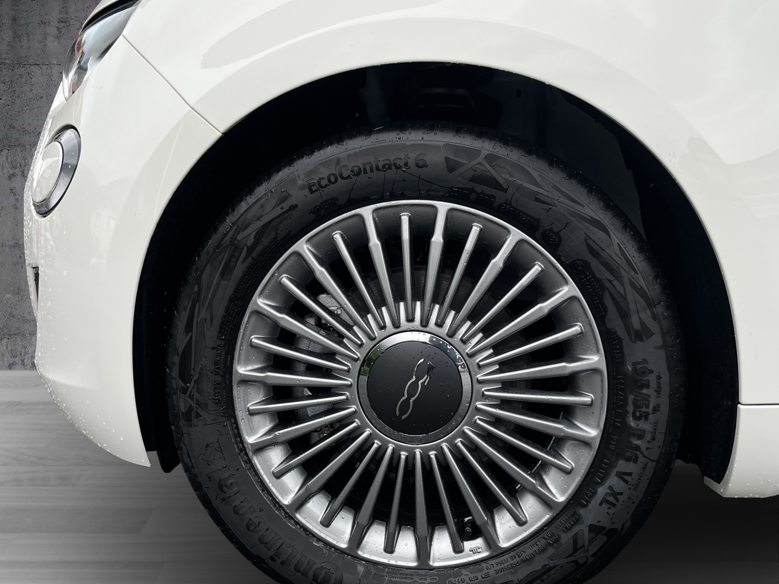 FIAT 500e Swiss Edition 3+1-image-14