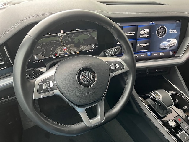 VW Touareg 3.0 TSI Elegance Tiptronic-image-7