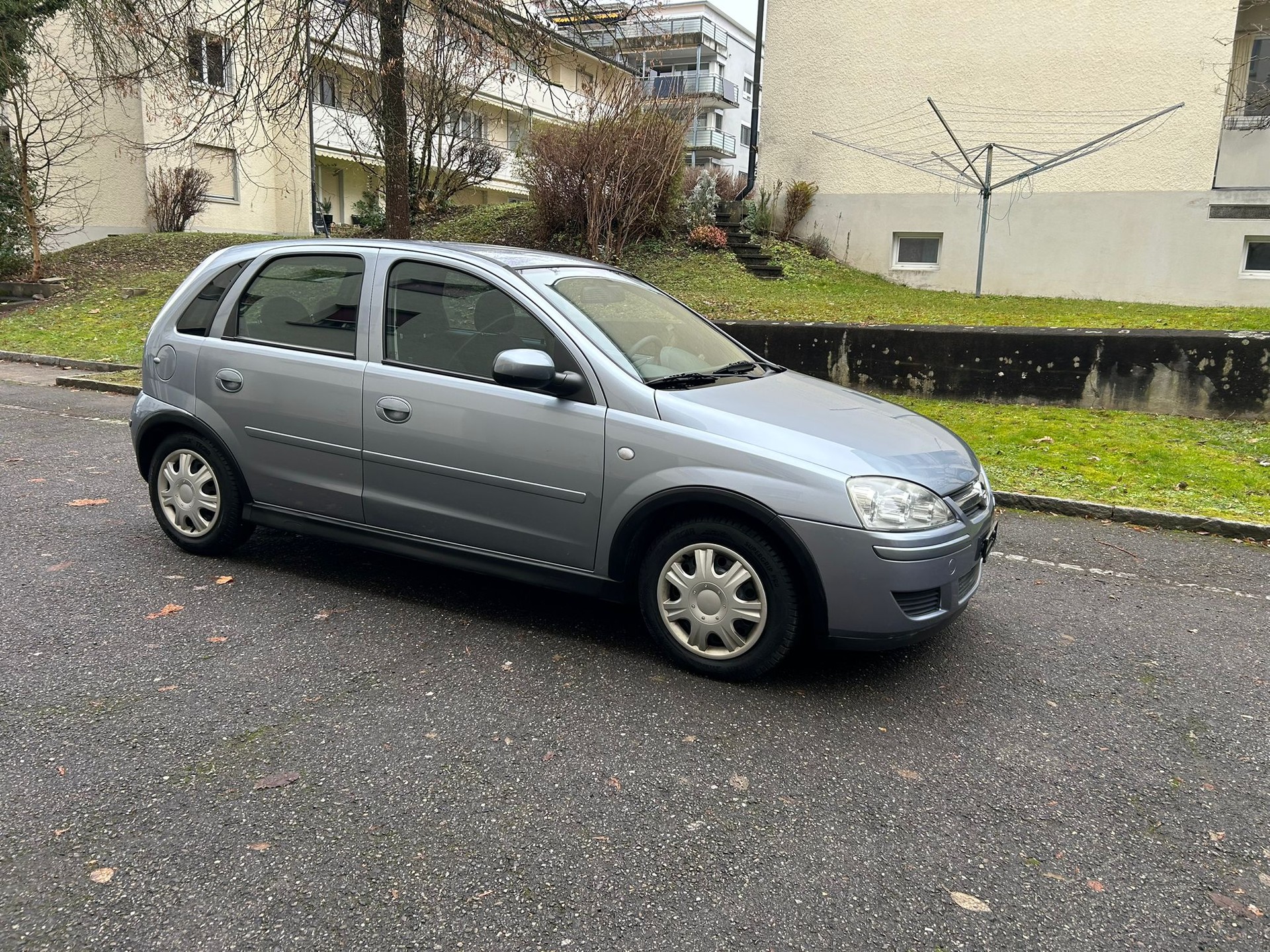 OPEL Corsa 1.2 TP (Essentia)-image-2