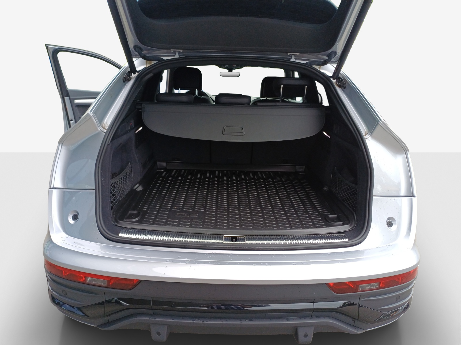 AUDI Q5 Sportback 50 TFSI e PHEV S line quattro S-tronic-image-13