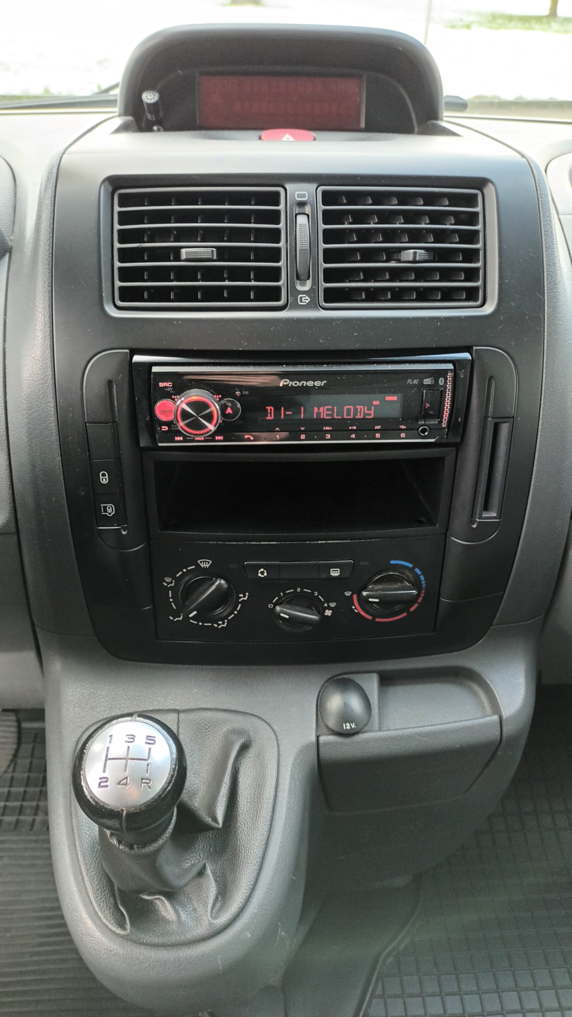 CITROEN Jumpy 1.6 HDi 12 L1H1-image-9