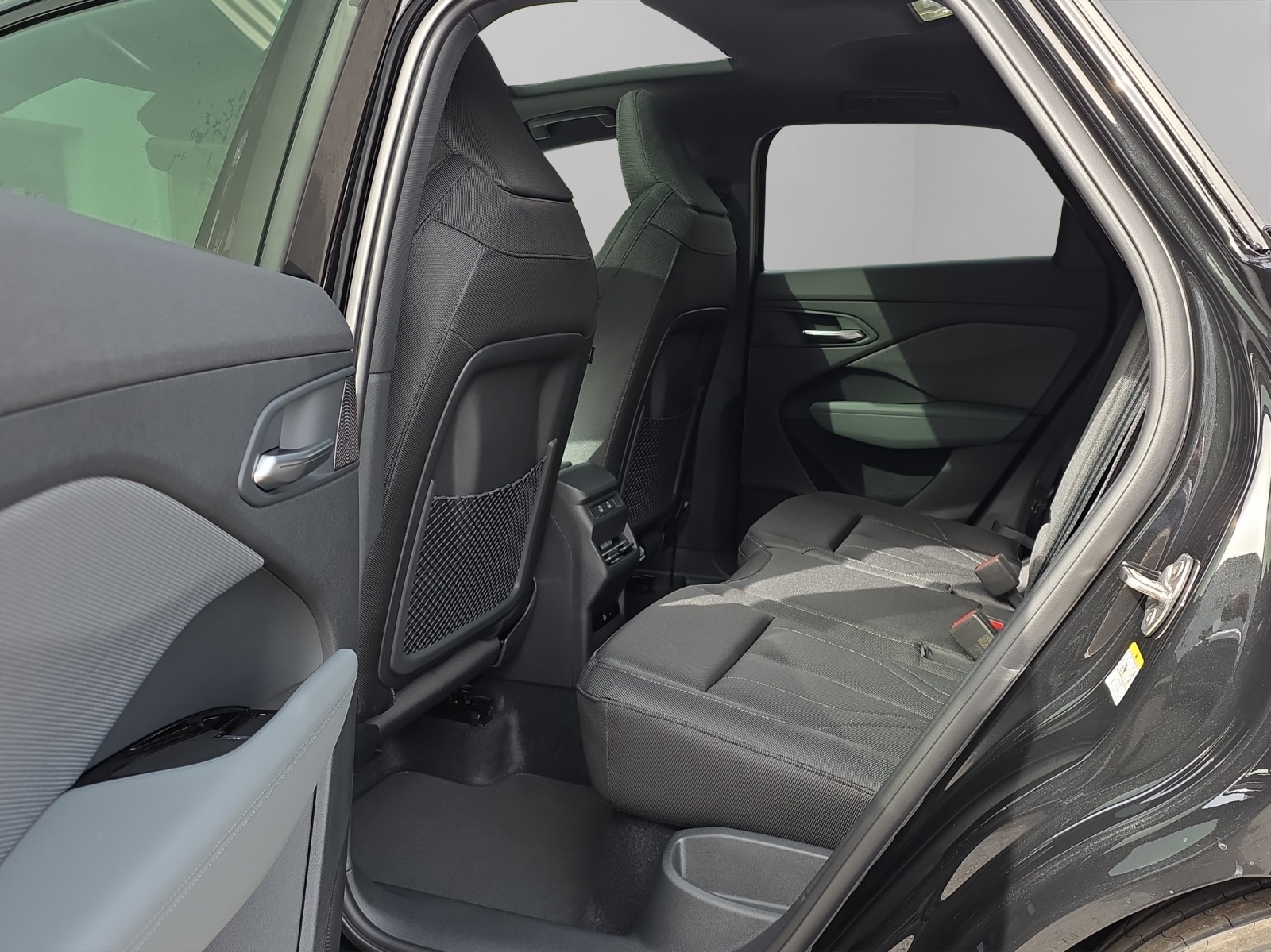 AUDI Q3 Sportback 110 kW TFSI S tronic-image-8