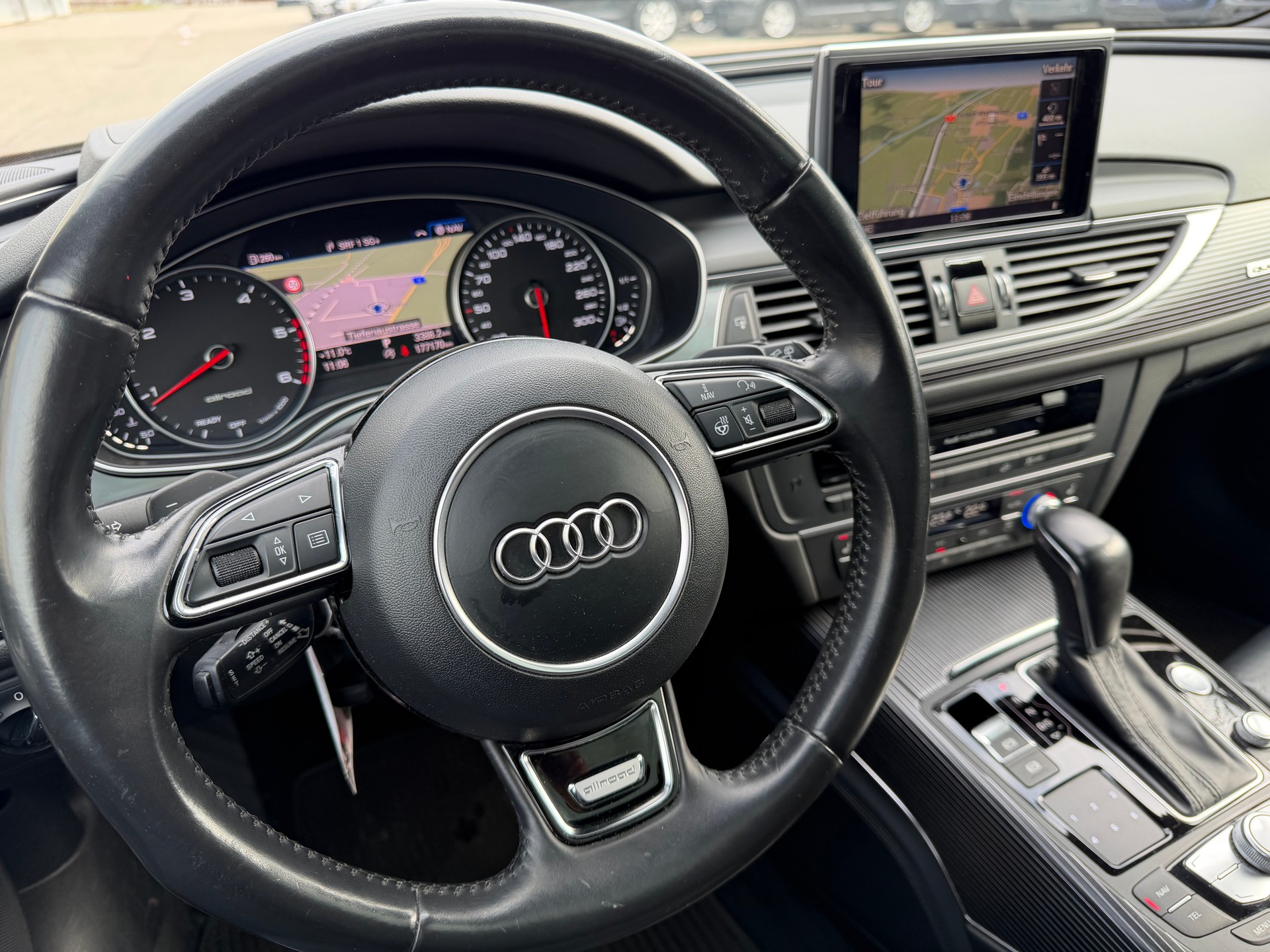 AUDI A6 allroad 3.0 TDI V6 quattro S-tronic-image-7