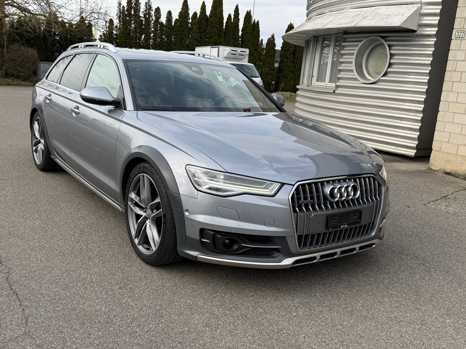 AUDI A6 allroad 3.0 TDI V6 quattro S-tronic-image-1