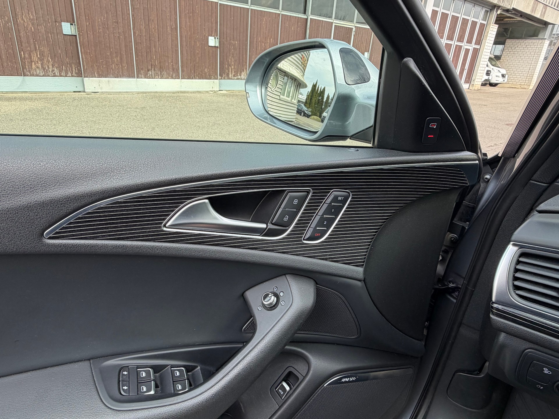 AUDI A6 allroad 3.0 TDI V6 quattro S-tronic-image-10