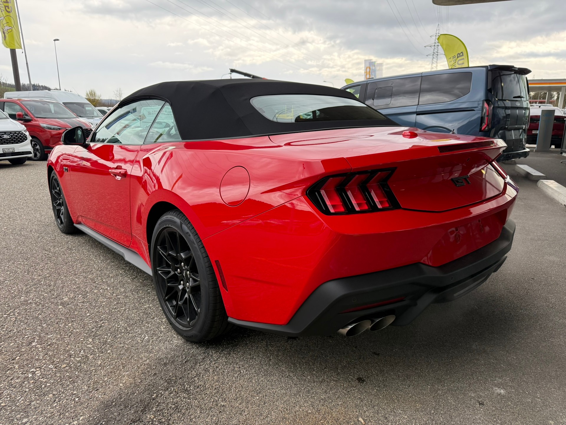 FORD Mustang Convertible 5.0 V8 GT Automat-image-4