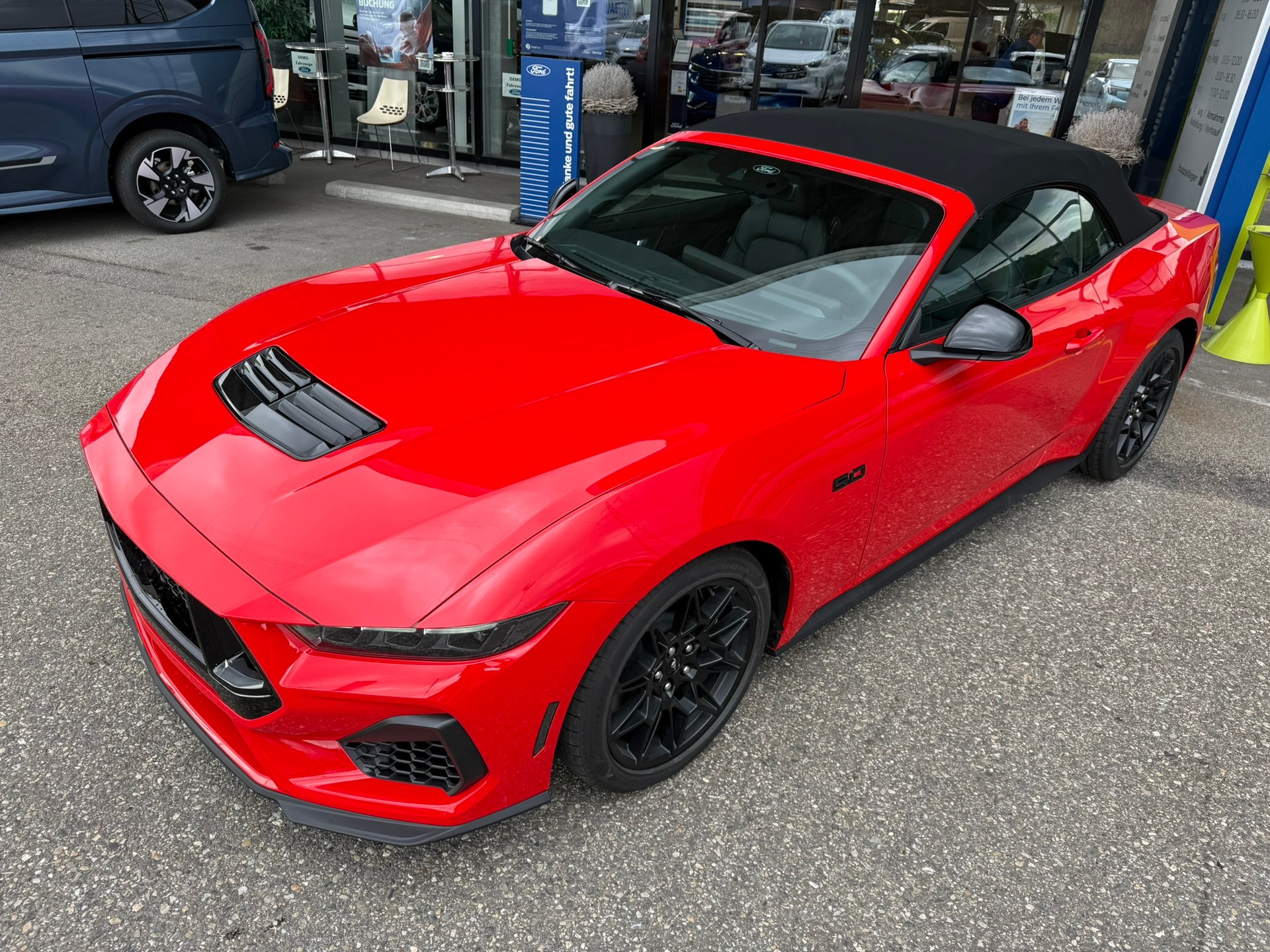 FORD Mustang Convertible 5.0 V8 GT Automat-image-2