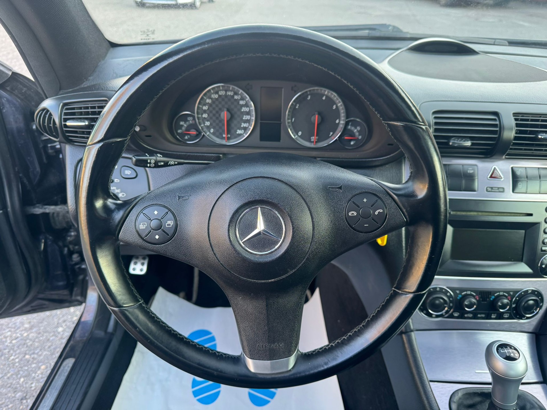 MERCEDES-BENZ CLC 180 Kompressor Sport Star+-image-18