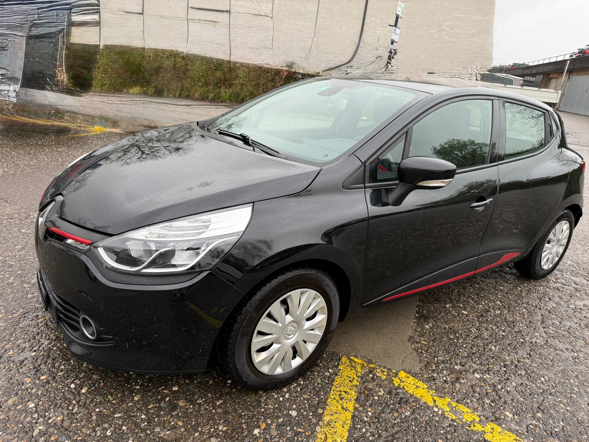 RENAULT Clio 1.5 dCi Dynamique-image-0