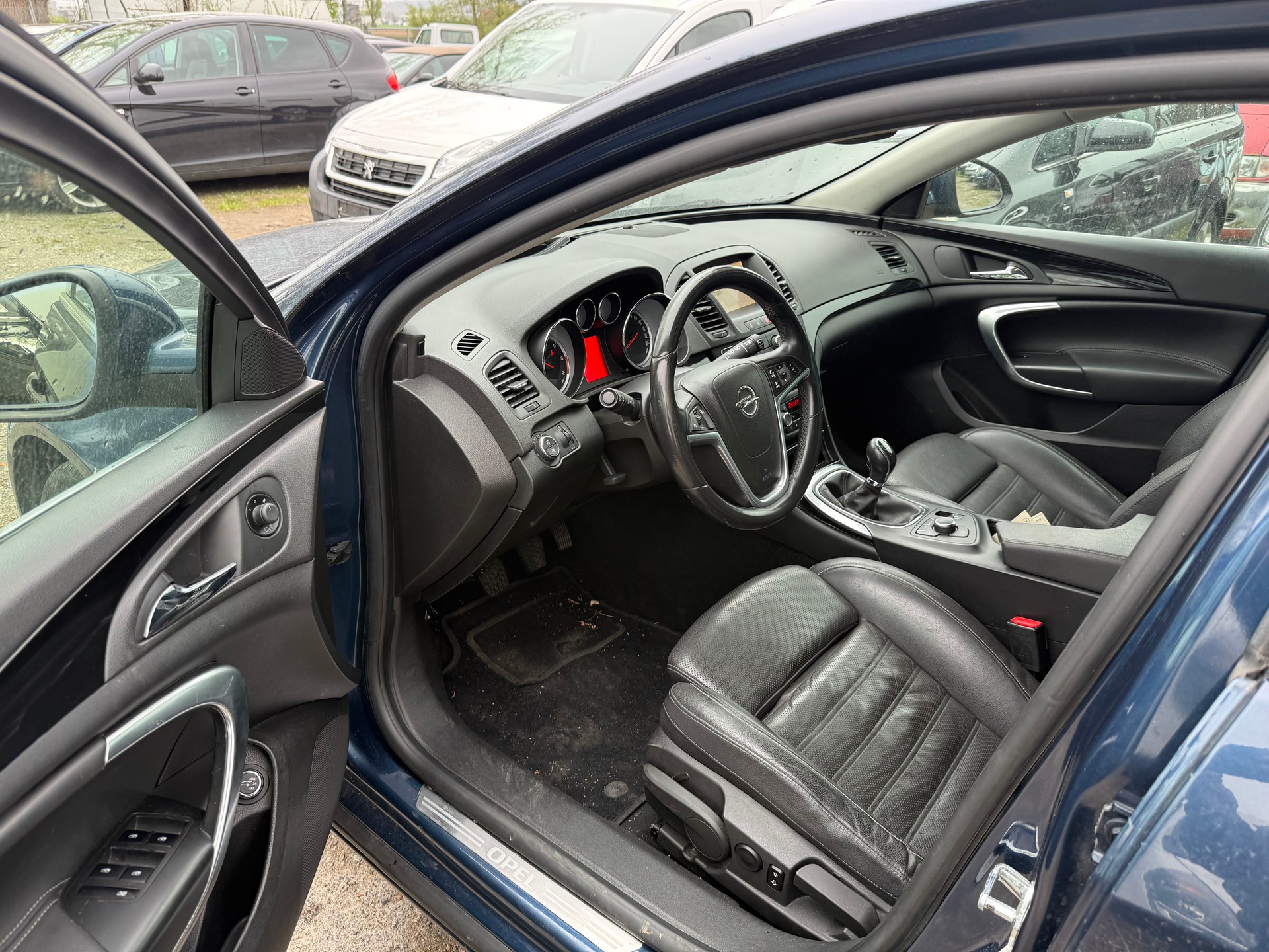 OPEL Insignia Sports Tourer 2.0 CDTI ecoFLEX Cosmo-image-11