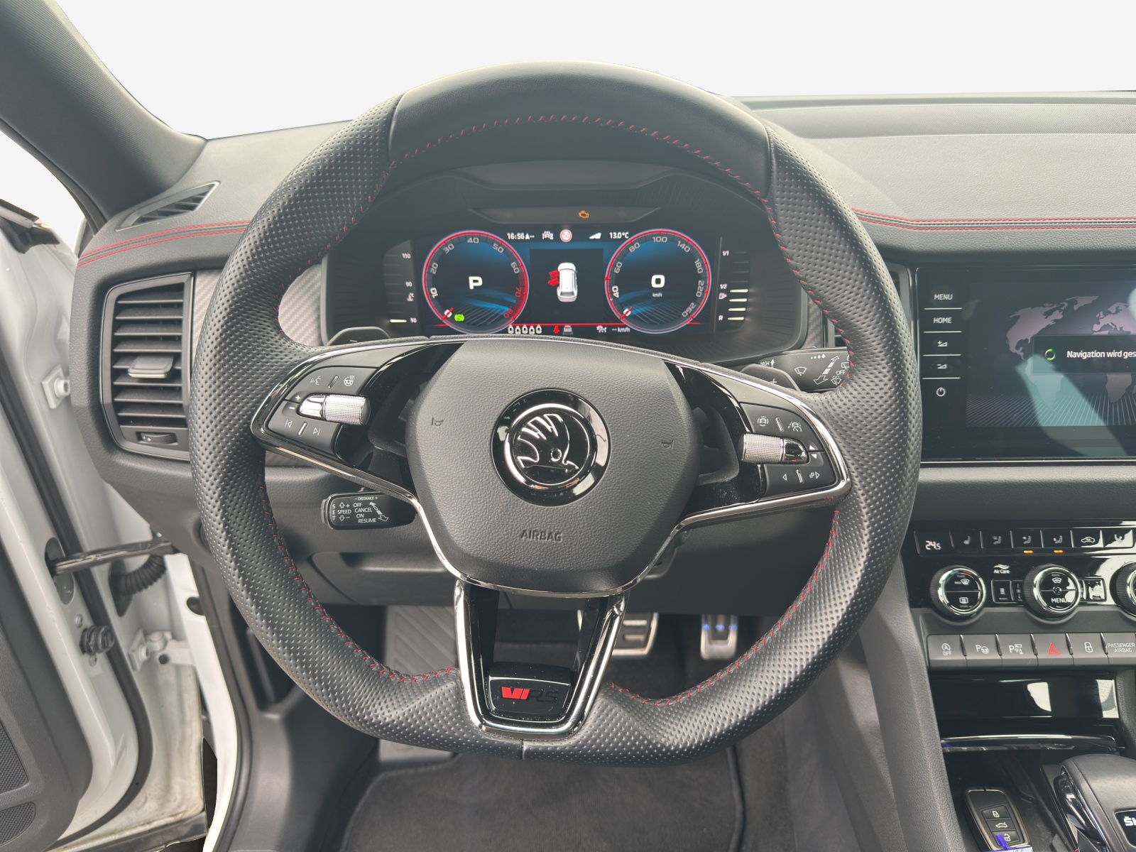 SKODA Kodiaq 2.0 TSI 4x4 RS-image-8