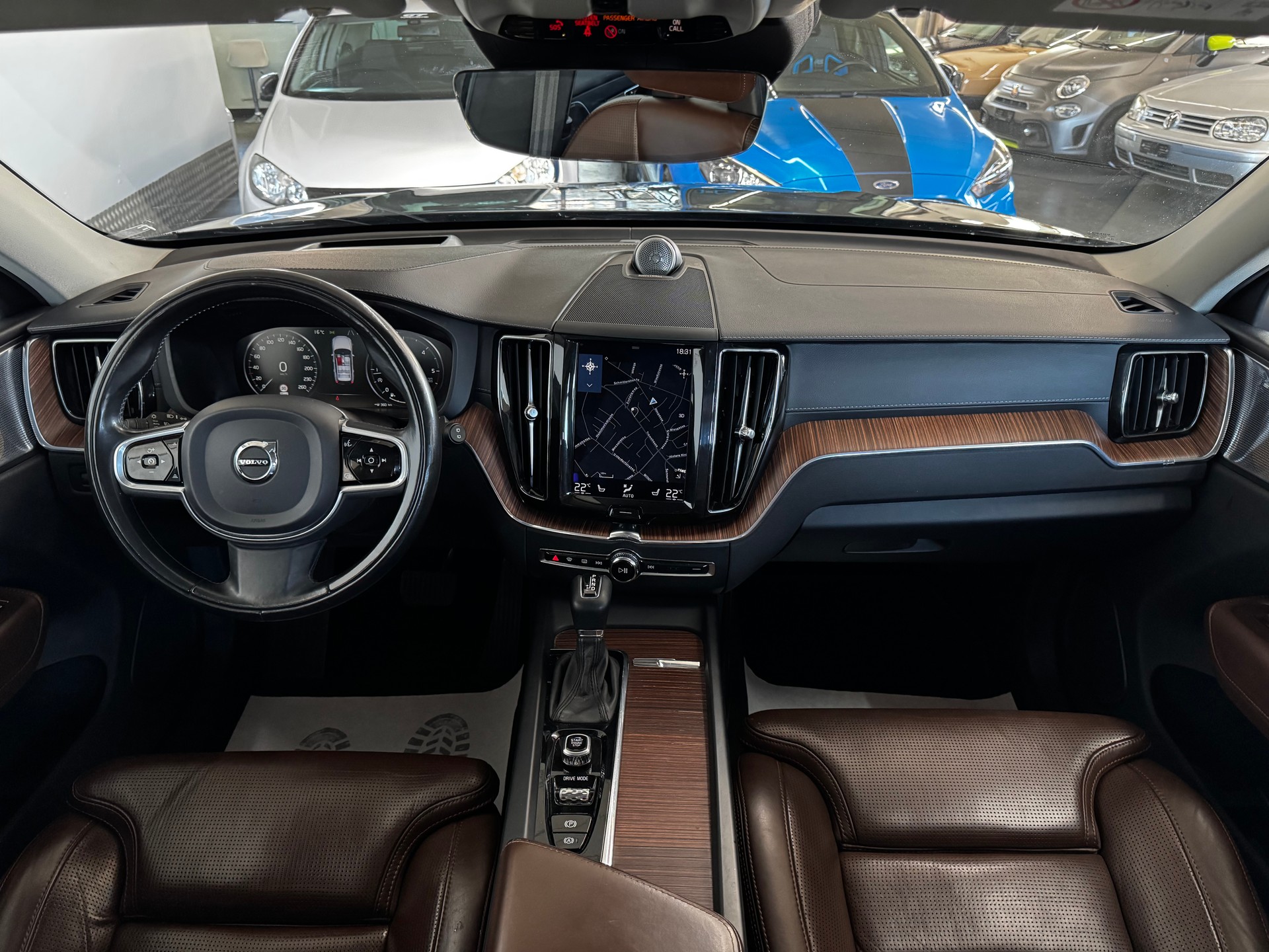 VOLVO XC60 D5 AWD Inscription Geartronic-image-21
