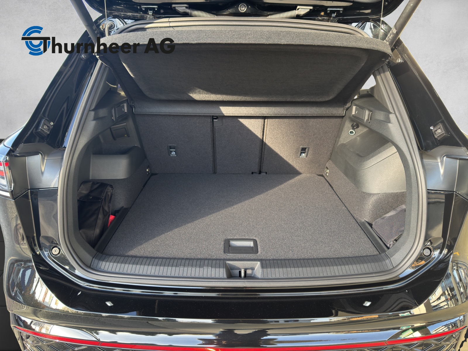 VW Tiguan 2.0 TDI SCR R-Line United 4Motion DSG-image-12