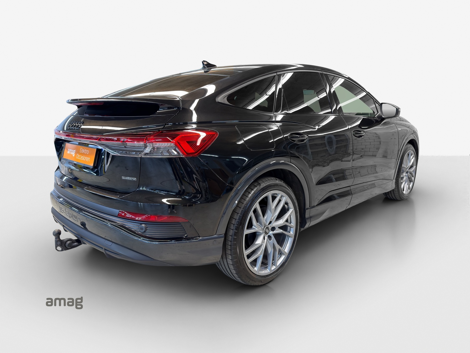 AUDI Q4 Sportback e-tron 45 Attraction quattro-image-4