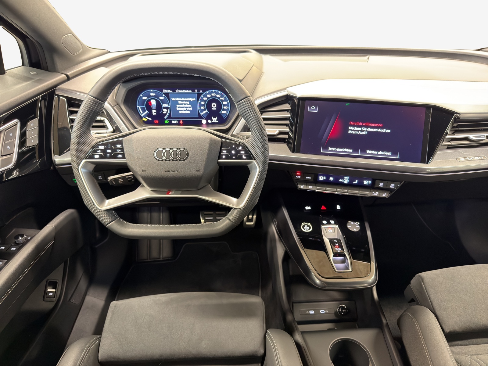 AUDI Q4 Sportback e-tron 45 Attraction quattro-image-8