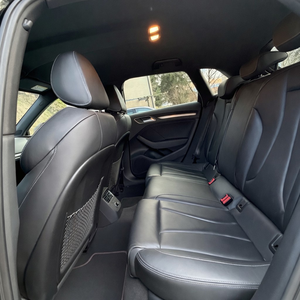 AUDI 2.0 T FSI quattro S-Tronic-image-5