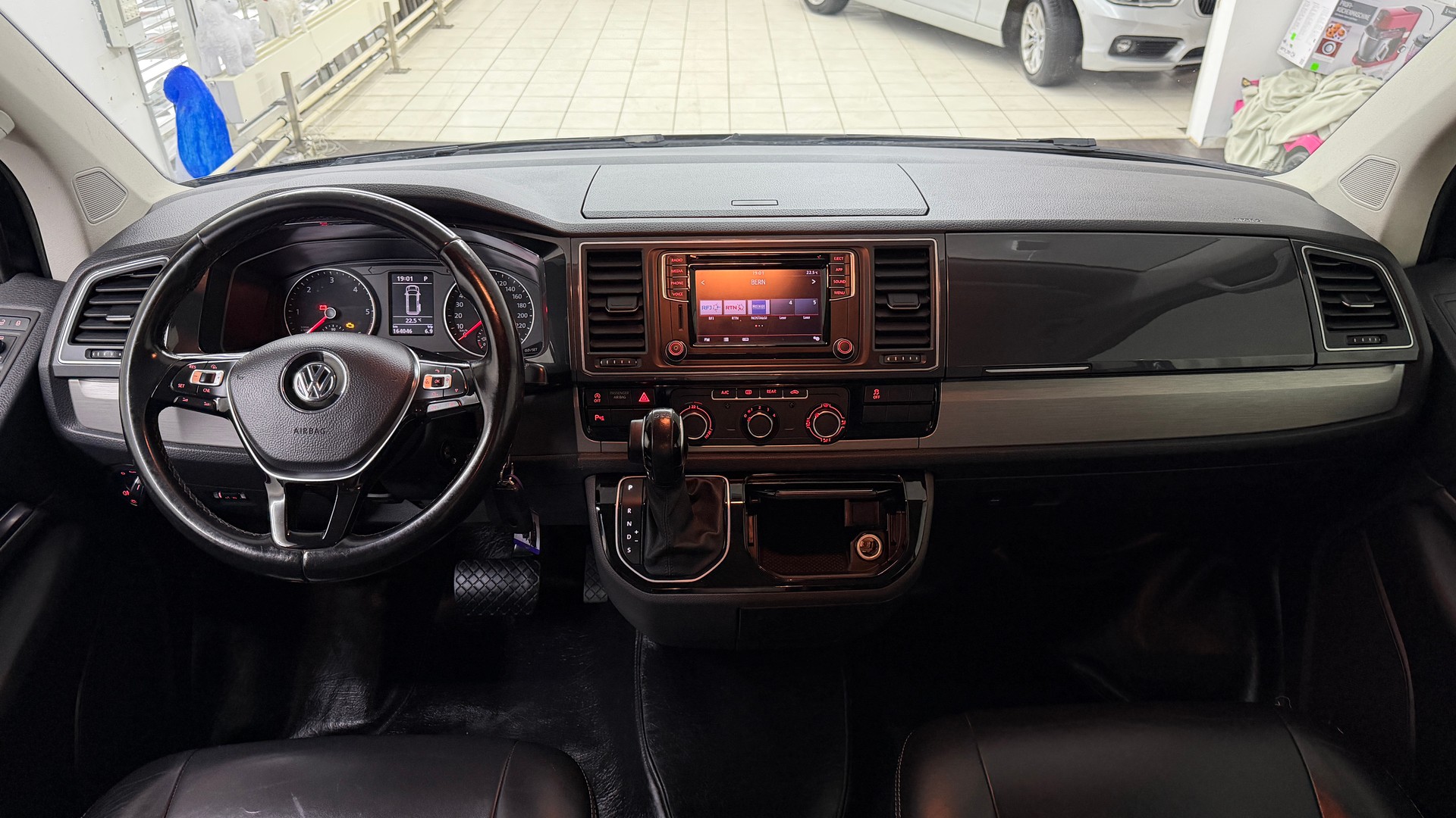 VW T6 Multivan 2.0 Bi-TDI Comfortline 4Motion DSG-image-11