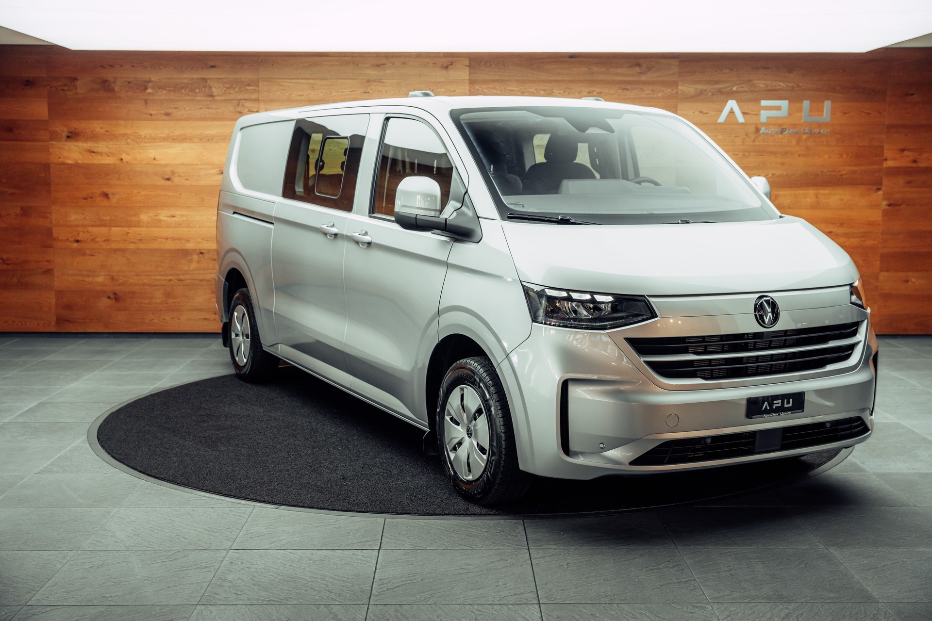 VW Multivan 2.0 TDI Lang-image-0