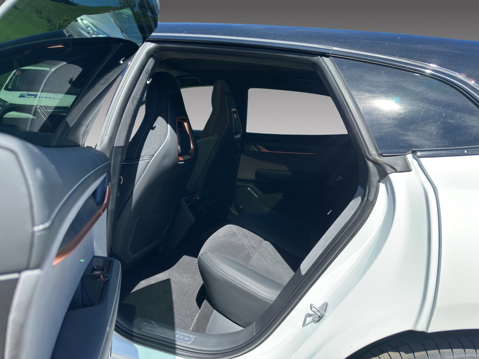ZEEKR 001 Privilege AWD-image-5