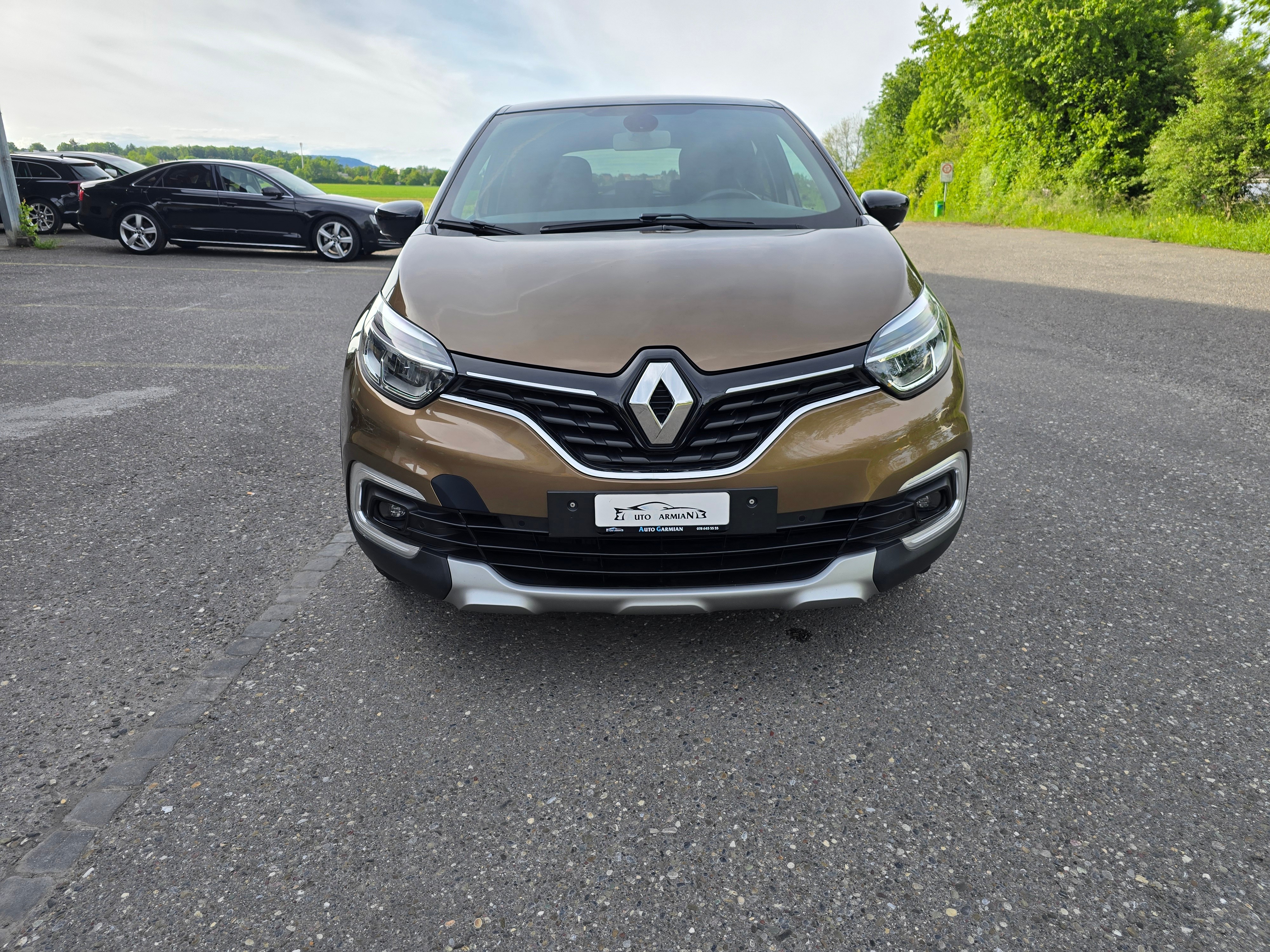 Car photo