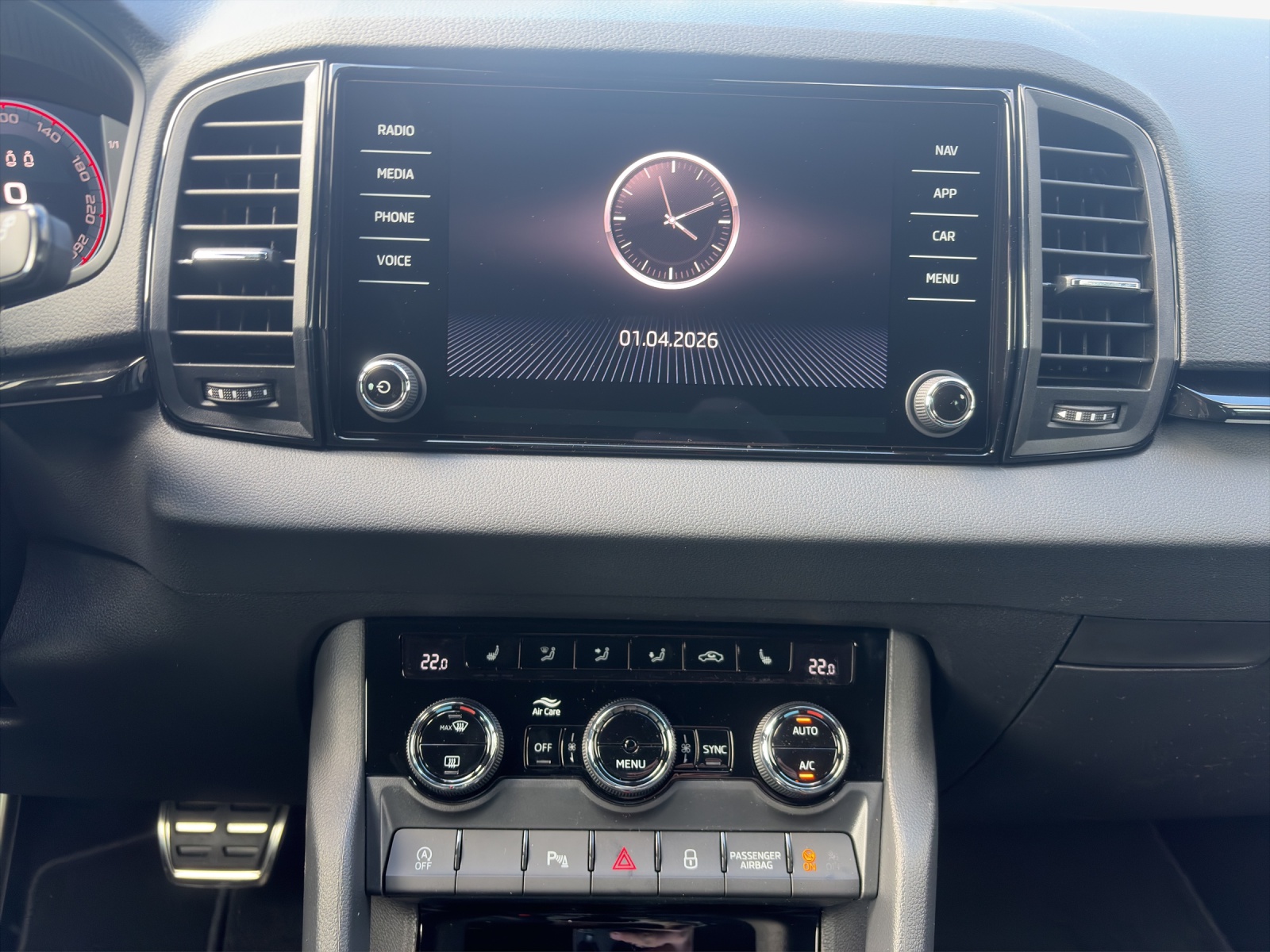 SKODA Karoq Dynamic Netto Limited Edition 2.0TSI 190PS 7DSG 4X4-image-9