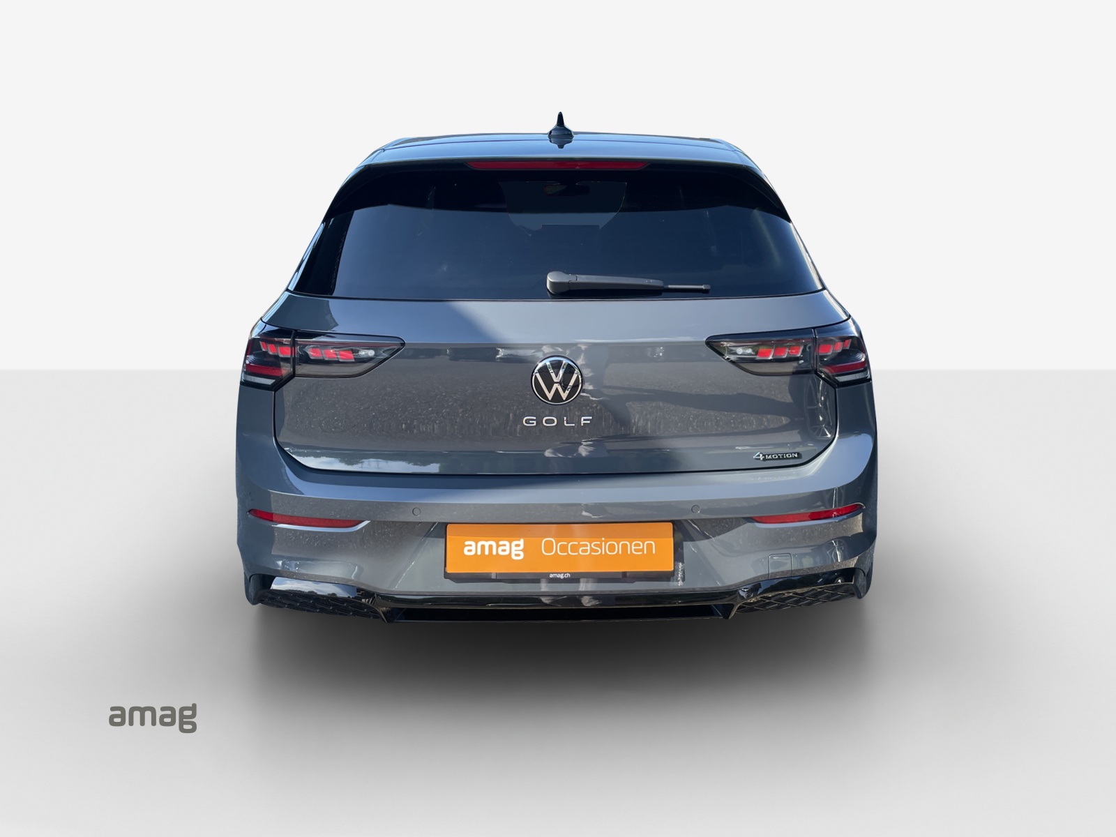 VW Golf 2.0 TSI R-Line DSG 4 Motion-image-3
