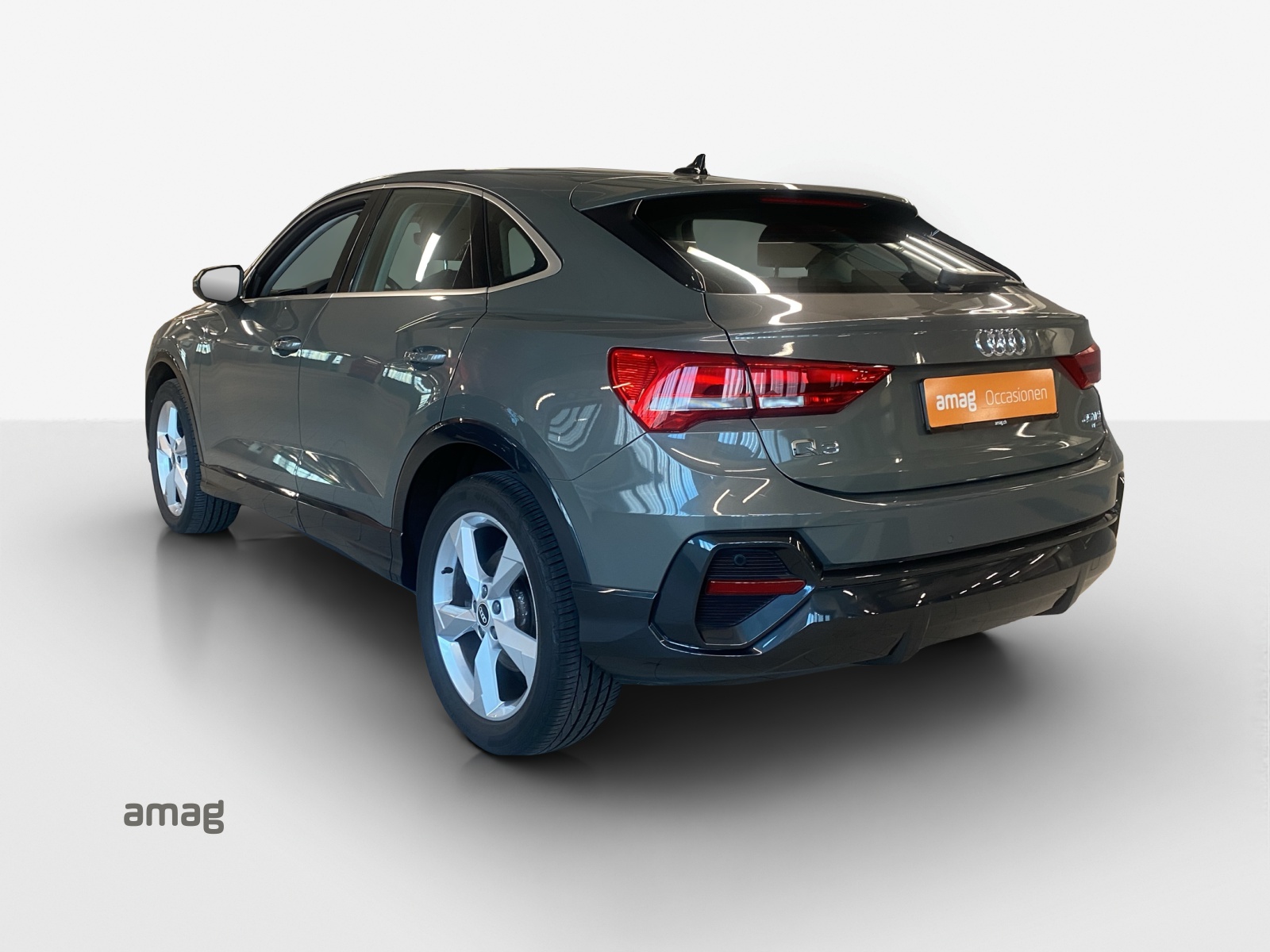 AUDI Q3 Sportback 45 TFSI quattro S-tronic-showroom-element-2