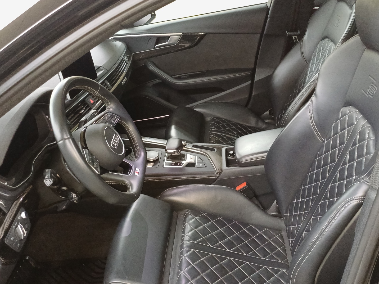 AUDI S4 Avant 3.0 TFSI quattro tiptronic-image-7