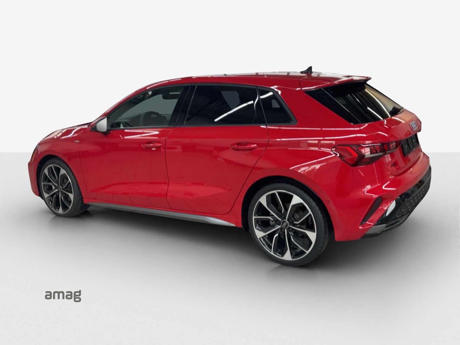 AUDI A3 Sportback TFSI 110 kW S line Attraction S tronic-showroom-element-2