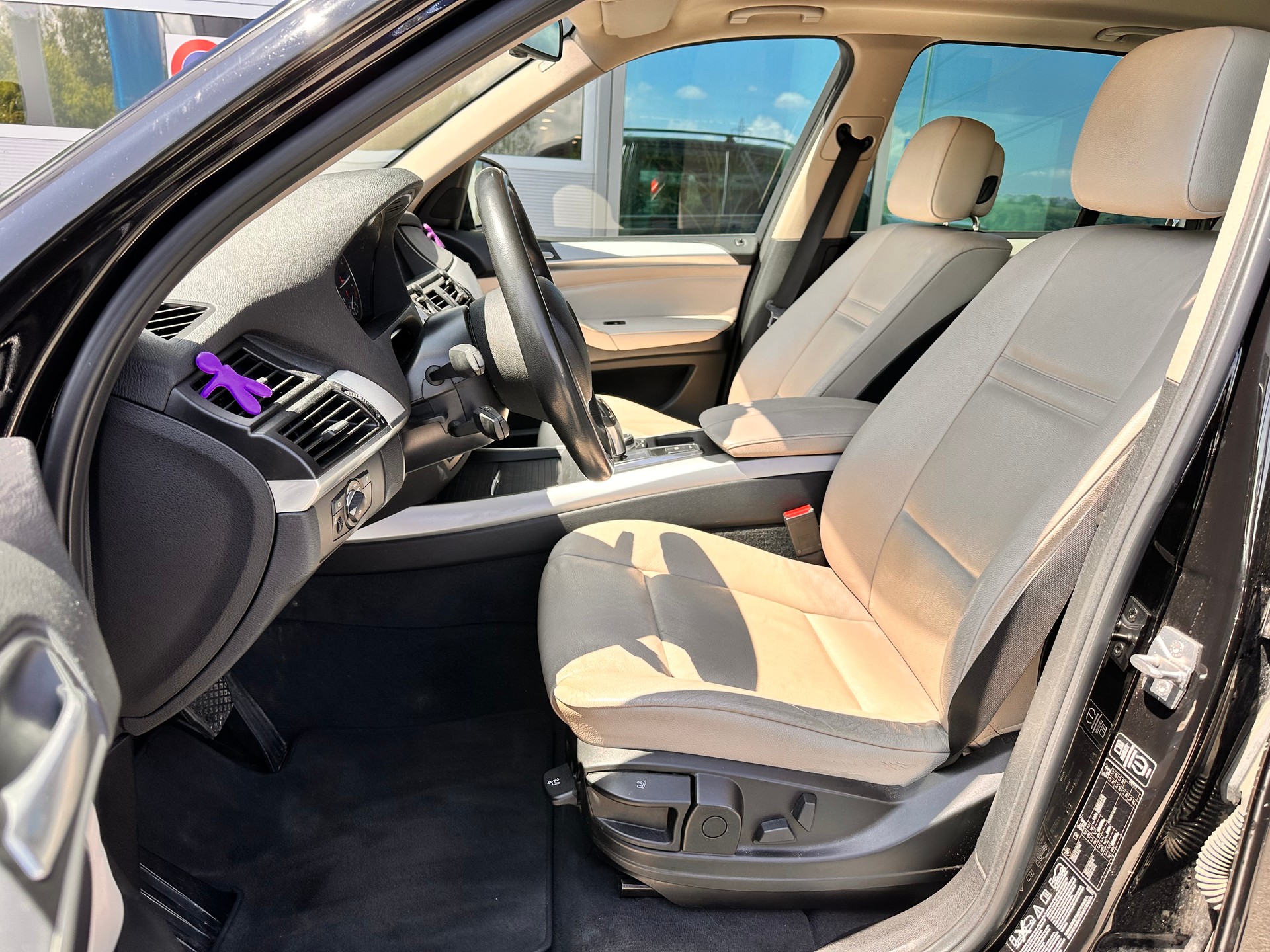 BMW 40d xDrive-image-3