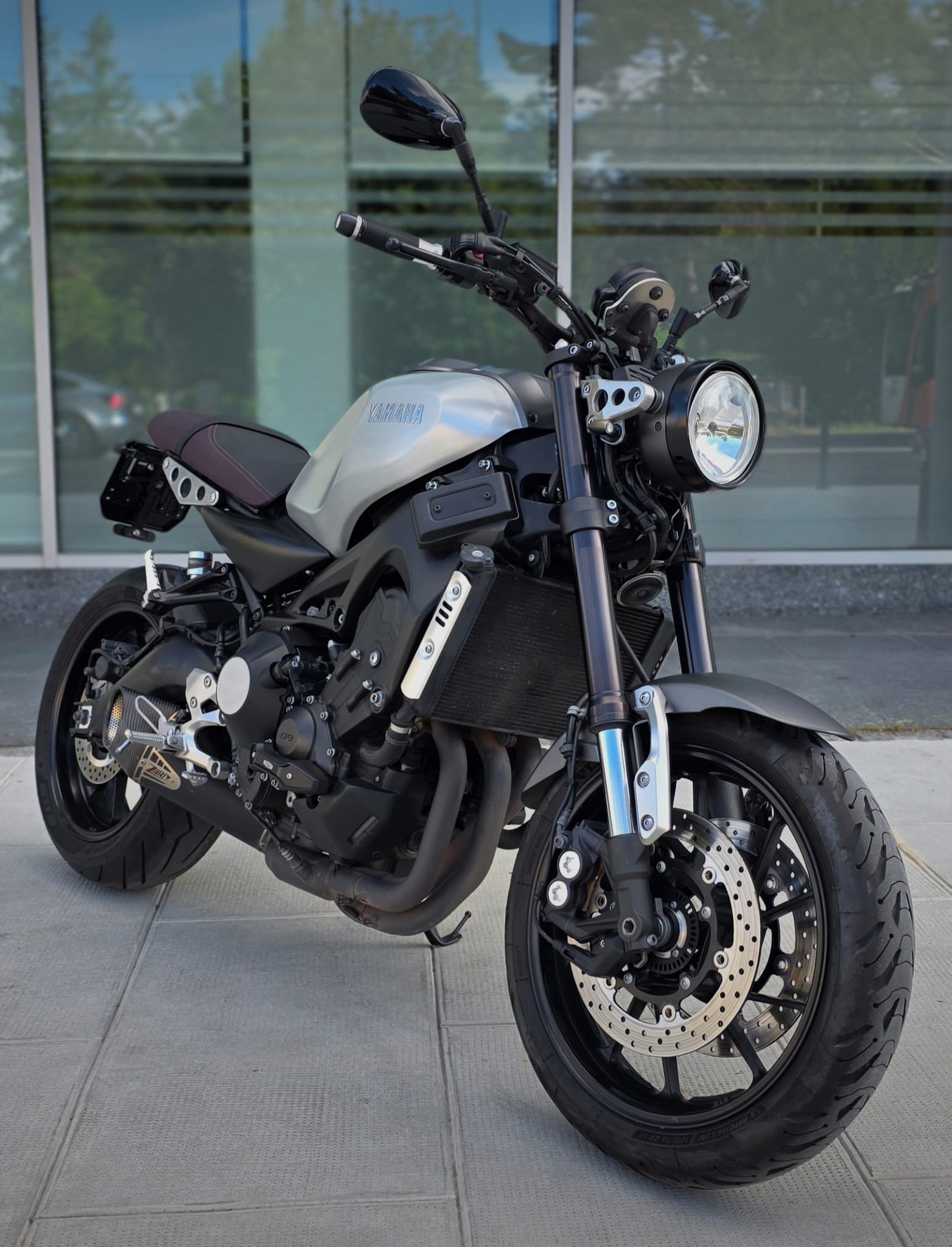 YAMAHA XSR 900-showroom-element-3