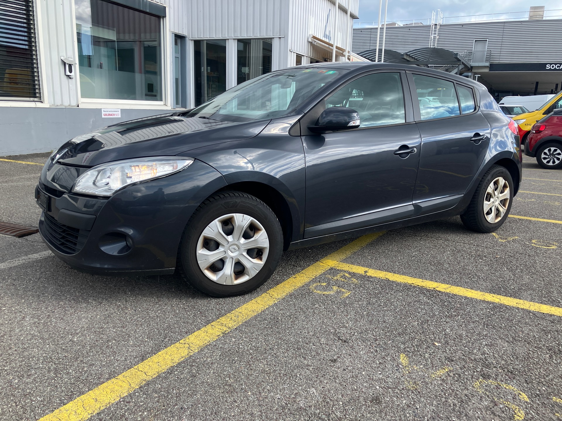 RENAULT Mégane 1.6 16V Bose-image-1