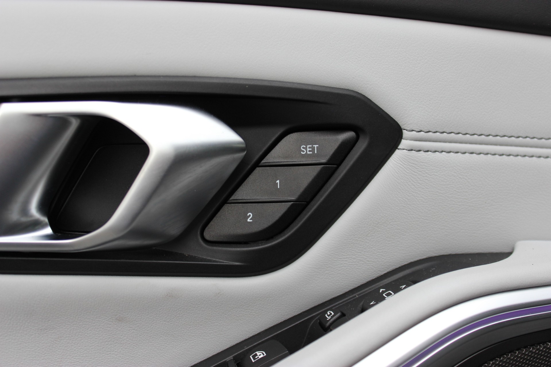 BMW M3 Competition M xDrive *DRAVITGRAU METALLIC*-image-6