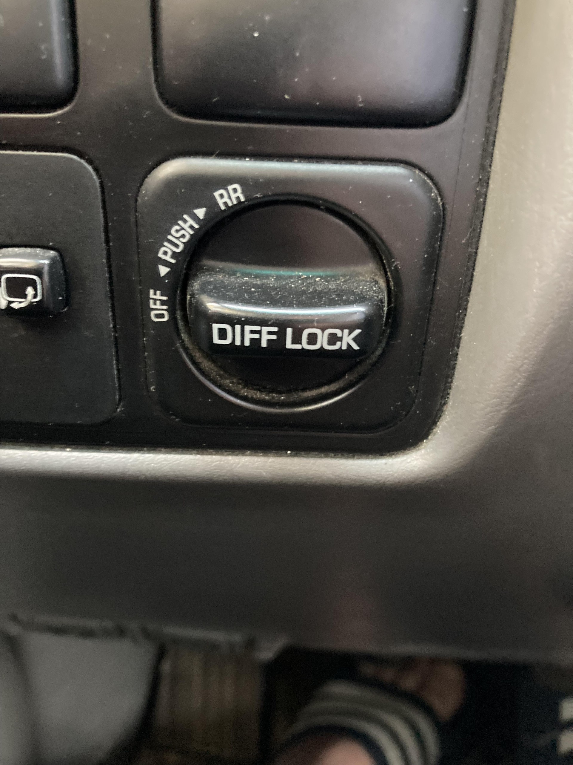 TOYOTA LandCruiser 4.2TD Super Saloon-image-3