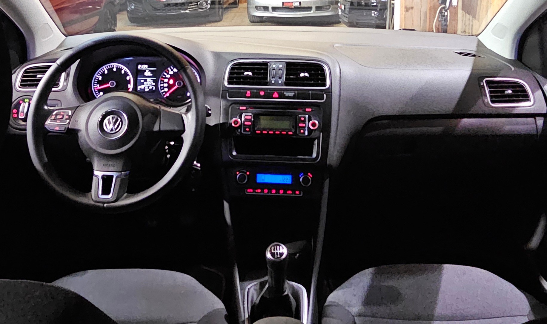 VW Polo 1.4 16V Comfortline-image-11
